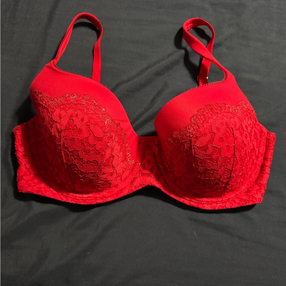 Victoria's Secret Vibrant Red Lace Bra